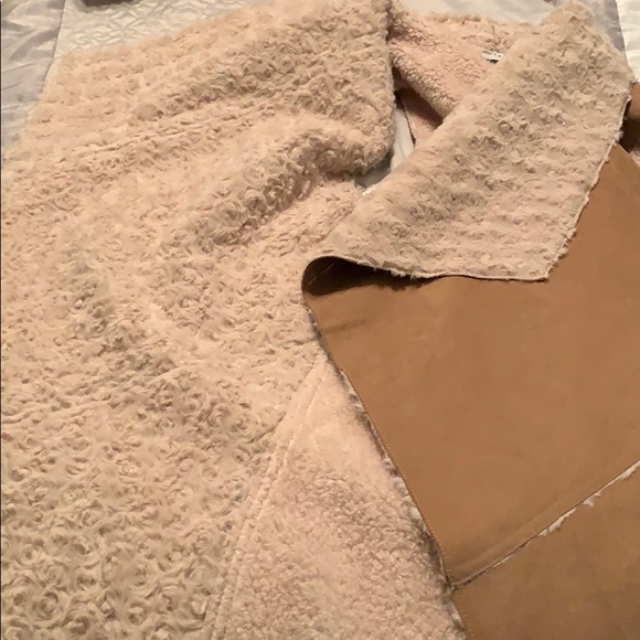 Faux hide vest size small - Picture 5 of 6